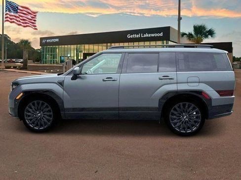 Used 2025 Hyundai Santa Fe Calligraphy image 3