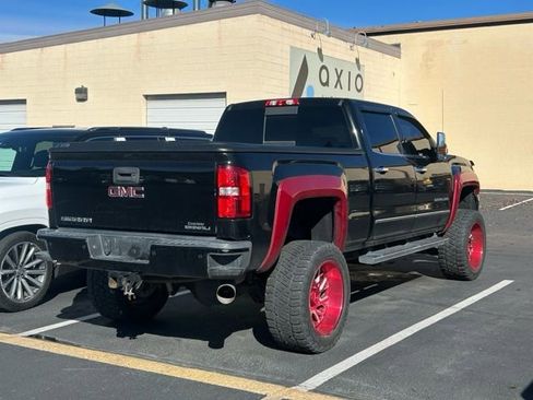 Used 2015 GMC Sierra 2500 Denali w/ Duramax Plus Package image 4