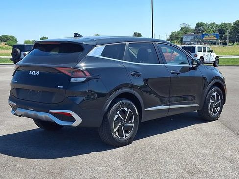 Used 2023 Kia Sportage LX AWD/4WD image 5