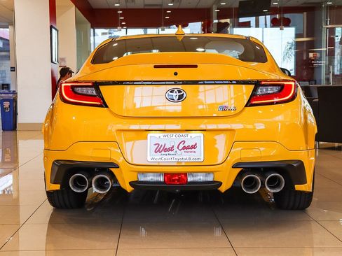 New 2026 Toyota GR86 YUZU Limited image 7