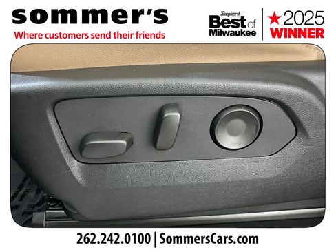 Used 2024 Chevrolet Tahoe Premier w/ Premium Package AWD/4WD image 10
