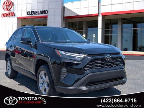 Used 2024 Toyota RAV4 XLE image 1