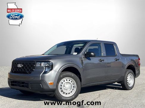 New 2025 Ford Maverick XL image 1
