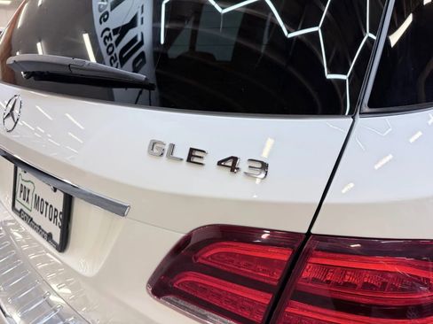 Used 2018 Mercedes-Benz GLE 43 AMG GLE 43 Sport Utility 4D image 9
