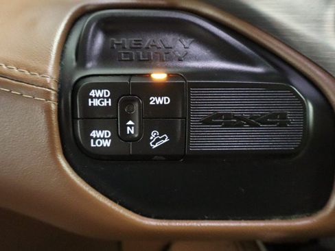 Used 2020 RAM 2500 Limited AWD/4WD image 52