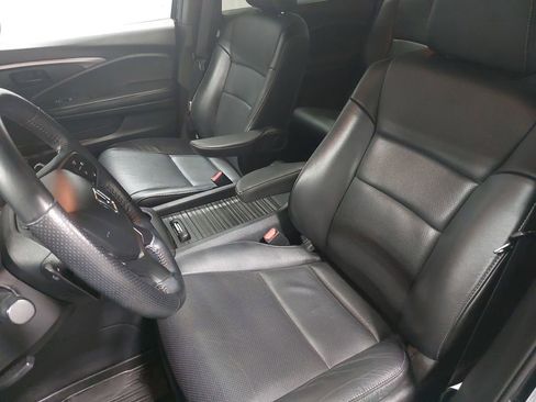 Used 2023 Honda Passport EX-L image 16