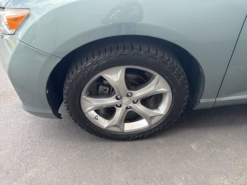 Used 2011 Toyota Venza AWD w/ Premium Pkg #2 image 4