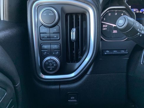 Used 2021 GMC Sierra 1500 Denali w/ Denali Ultimate Package image 18