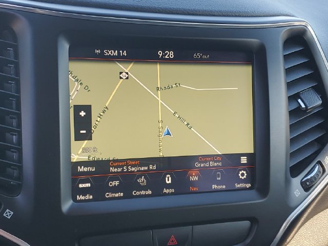 Used 2021 Jeep Cherokee Latitude Lux w/ Trailer Tow Group AWD/4WD image 26