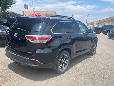 Used 2016 Toyota Highlander XLE AWD/4WD image 6