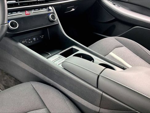 Used 2026 Hyundai Sonata SEL FWD image 15