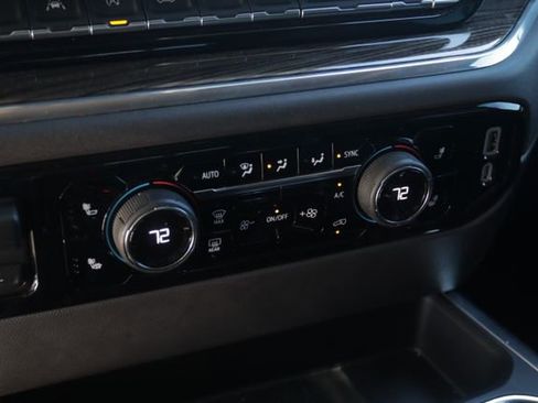 Used 2025 Chevrolet Silverado 1500 LT Trail Boss w/ Convenience Package II image 19