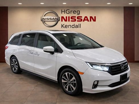 Used 2023 Honda Odyssey EX-L image 3