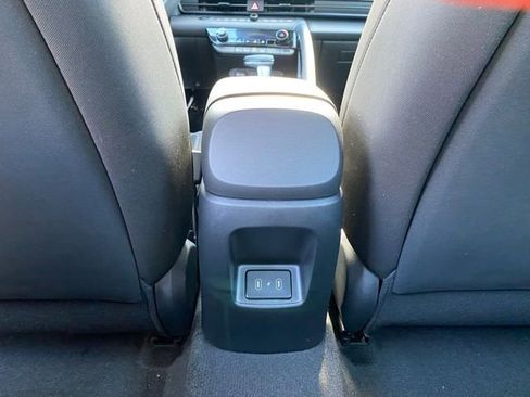 New 2025 Hyundai Elantra SEL FWD image 24