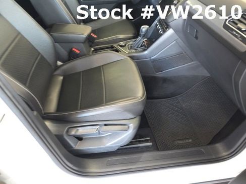 Certified 2021 Volkswagen Tiguan SEL image 35