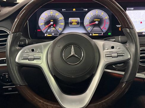 Used 2020 Mercedes-Benz S 560 Sedan w/ Premium Package image 14