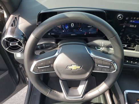 Used 2026 Chevrolet Equinox LT w/ Convenience Package II FWD image 20