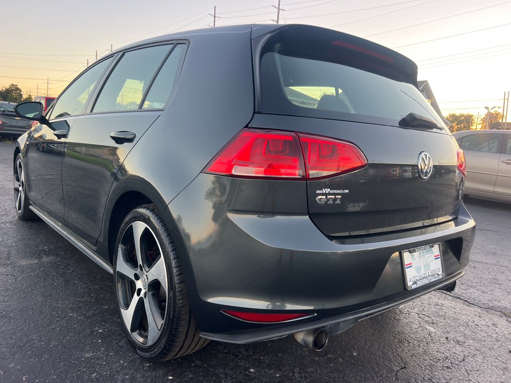 Used 2017 Volkswagen Golf 4-Door FWD image 5