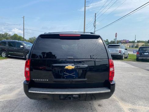 Used 2013 Chevrolet Suburban LTZ RWD image 8