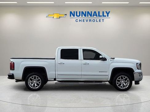 Used 2018 GMC Sierra 1500 SLT w/ SLT Premium Package AWD/4WD image 6