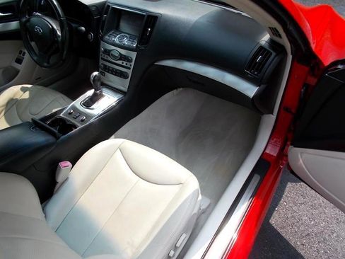 Used 2013 INFINITI G37 x w/ Premium Pkg image 21