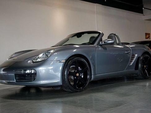 Used 2006 Porsche Boxster RWD image 5