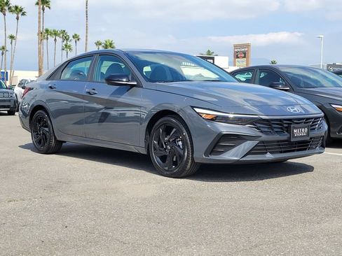 New 2026 Hyundai Elantra Sport FWD image 28