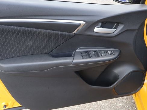 Used 2018 Honda Fit EX image 11