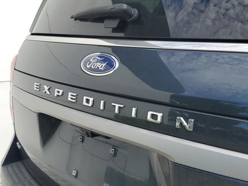 Used 2023 Ford Expedition XLT RWD image 8