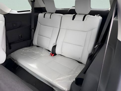 New 2026 Ford Explorer Platinum AWD/4WD image 8