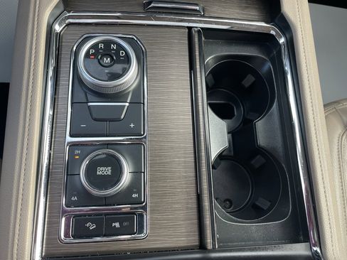 Used 2024 Ford Expedition Max Limited image 43