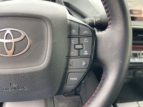 Used 2024 Toyota Prius Prime Premium image 18