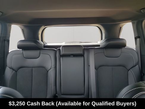 New 2025 Jeep Grand Cherokee Altitude AWD/4WD image 44