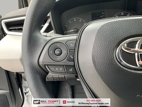 Used 2025 Toyota Corolla LE w/ Convenience Package FWD image 14