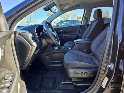 Used 2022 Chevrolet Equinox LT image 15