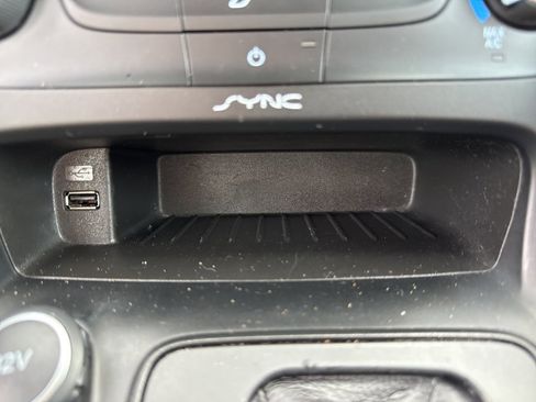 Used 2015 Ford Focus S image 33