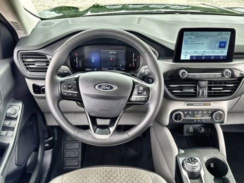 Used 2024 Ford Escape Active AWD/4WD image 14