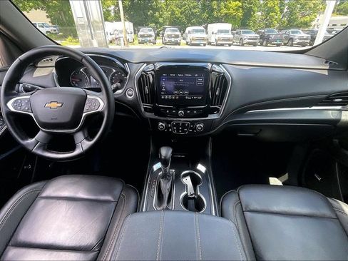 Used 2023 Chevrolet Traverse LT w/ LT Premium Package AWD/4WD image 22