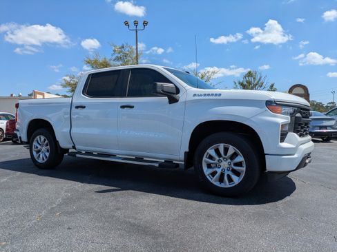 New 2026 Chevrolet Silverado 1500 Custom image 3