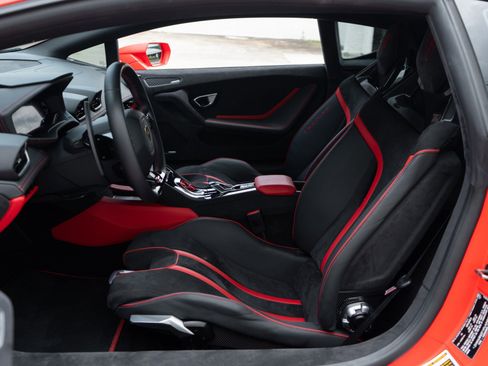 Used 2023 Lamborghini Huracan Tecnica RWD image 6