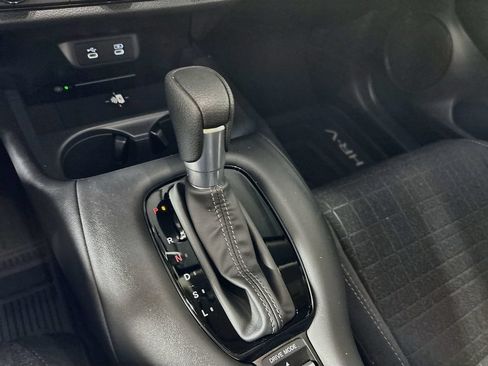Used 2026 Honda HR-V LX image 17