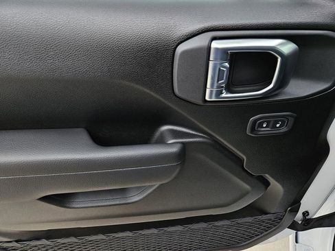 New 2026 Jeep Gladiator Sport AWD/4WD image 13