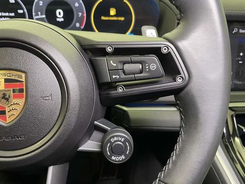 Used 2024 Porsche Panamera 4 image 40