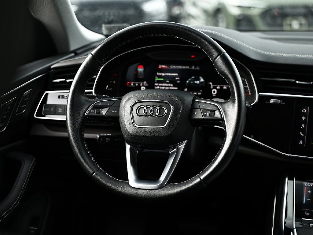 Certified 2023 Audi Q8 Premium Plus w/ Premium Plus Package AWD/4WD image 28