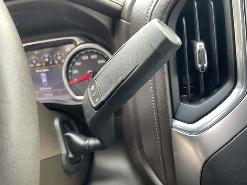 Used 2022 Chevrolet Silverado 2500 LTZ w/ LTZ Convenience Package image 19