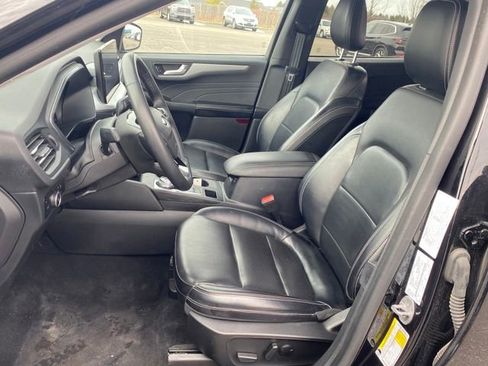 Used 2023 Ford Escape Platinum image 15