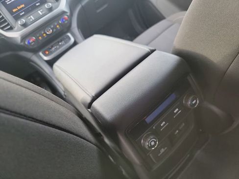 Certified 2022 GMC Acadia SLE w/ Driver Convenience Package image 24