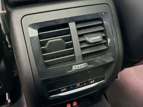 Used 2024 BMW X3 sDrive30i w/ Convenience Package image 28