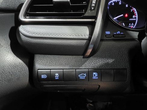 Used 2021 Toyota Camry SE FWD image 39