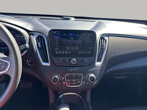 Used 2024 Chevrolet Malibu LT image 16